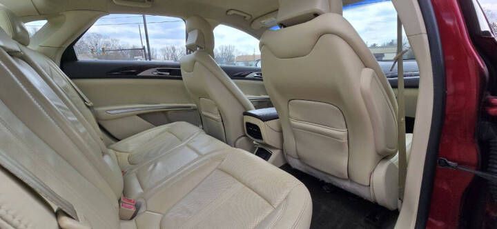 2013 Lincoln MKZ Image 14