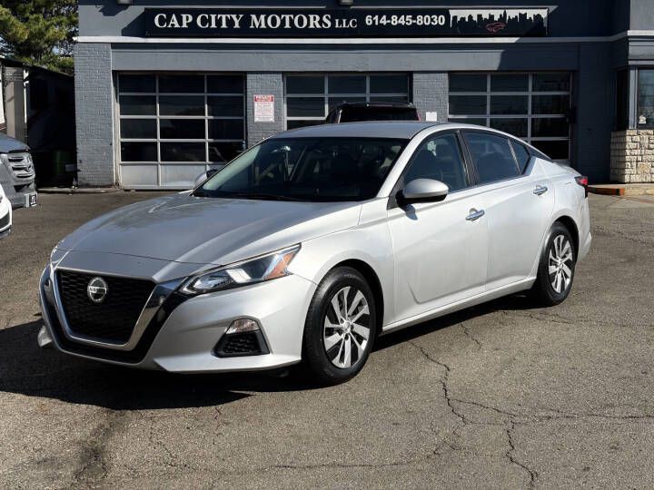 2019 Nissan Altima Image 1