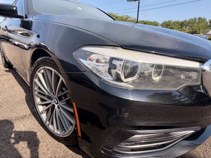 2017 BMW 5 Series Image 4
