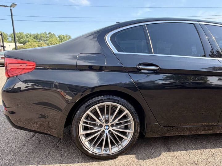 2017 BMW 5 Series Image 5