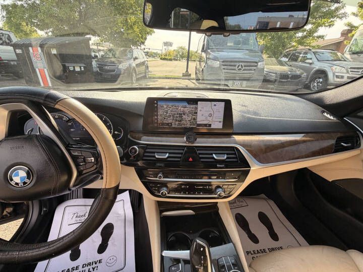2017 BMW 5 Series Image 12