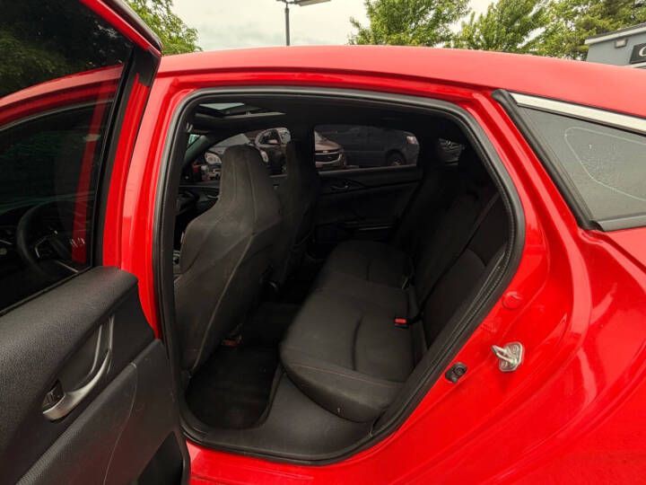 2018 Honda Civic Image 30