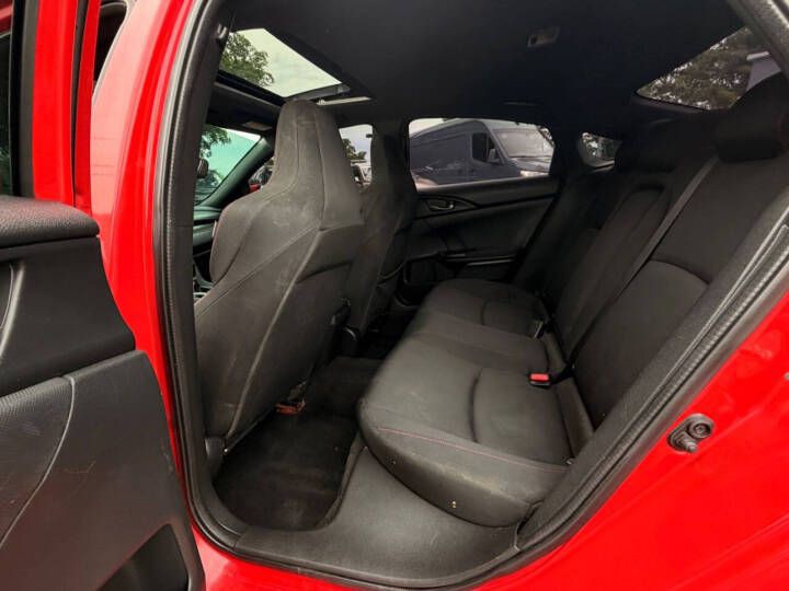 2018 Honda Civic Image 31