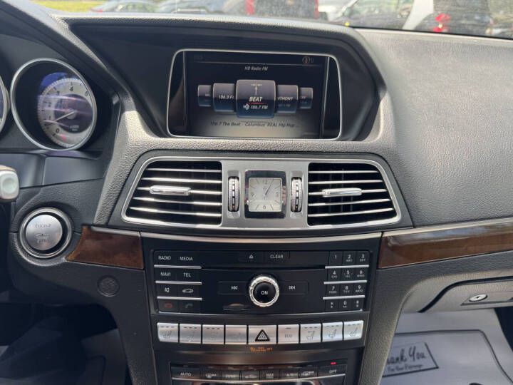 2016 Mercedes-Benz E-Class Image 12