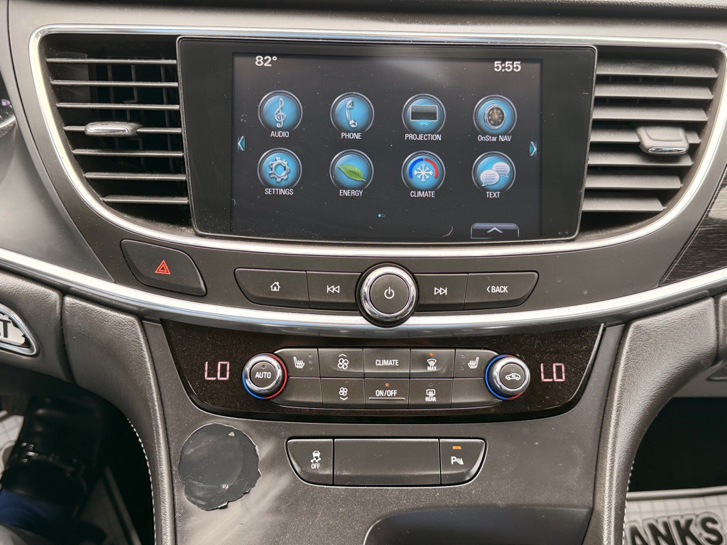2018 Buick Lacrosse Image 17