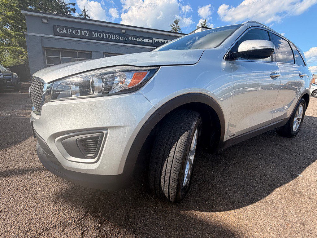 2018 Kia Sorento Image 2
