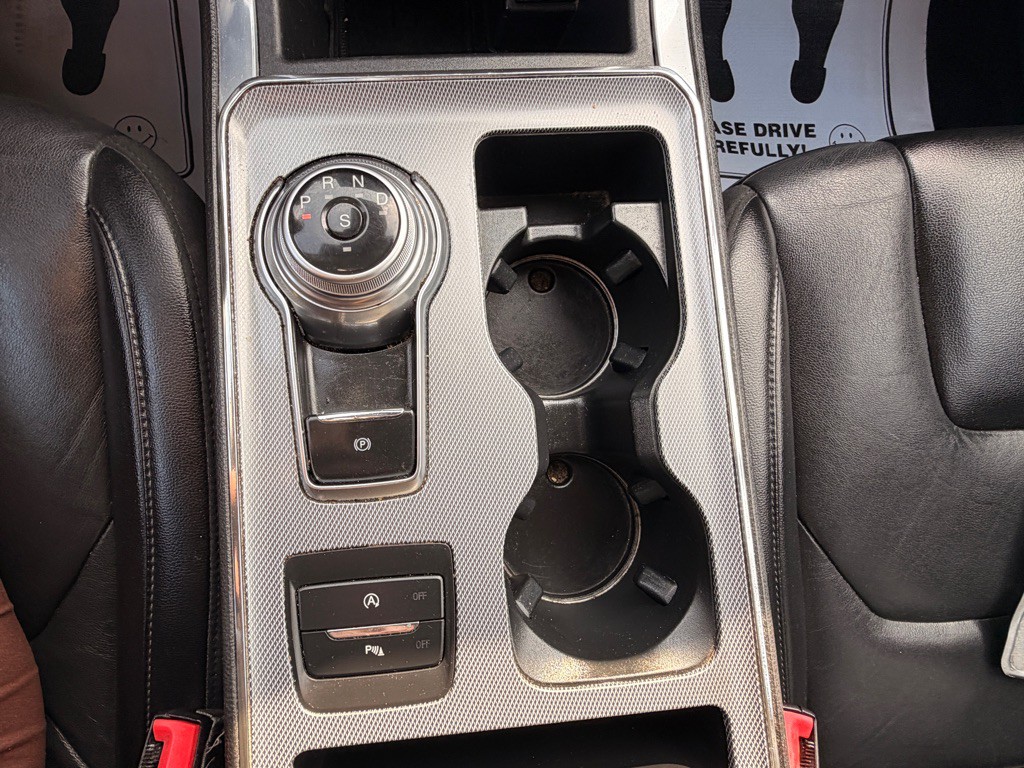 2021 Ford Edge Image 15
