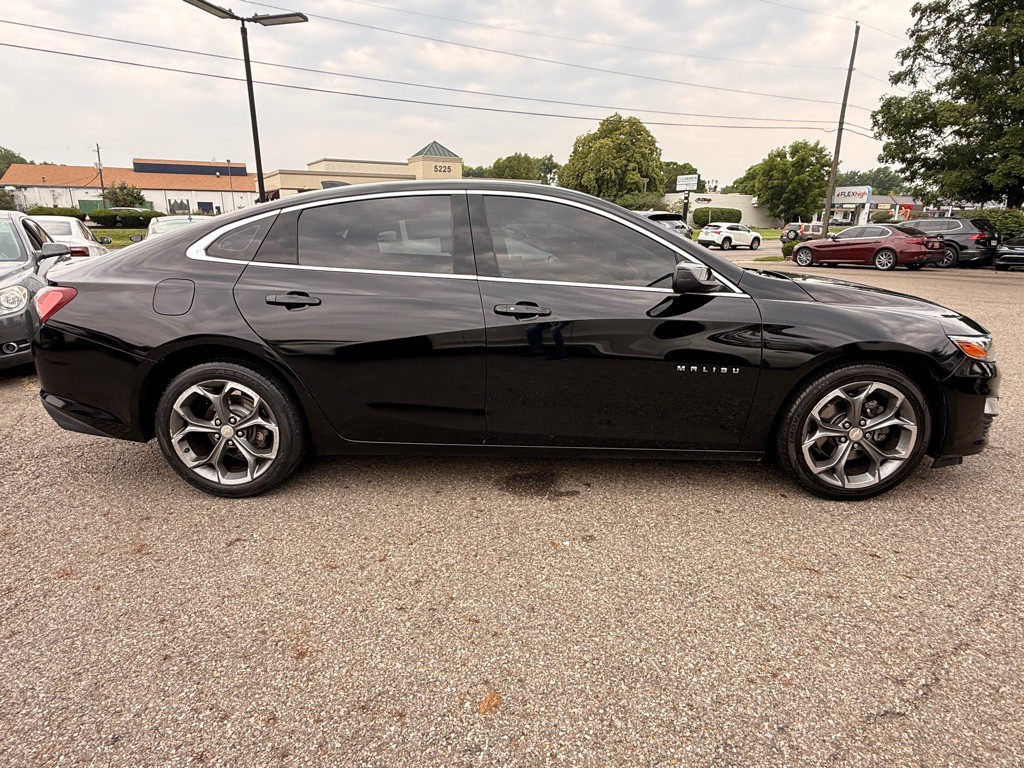 2020 Chevrolet Malibu Image 4