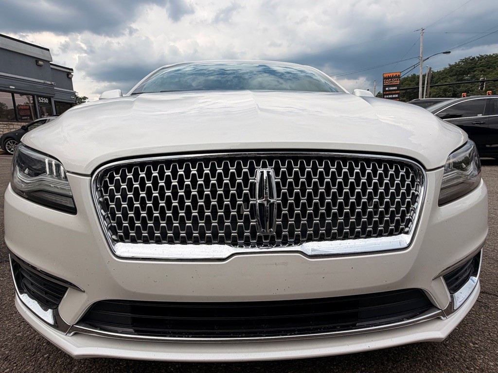 2017 Lincoln MKZ Image 3