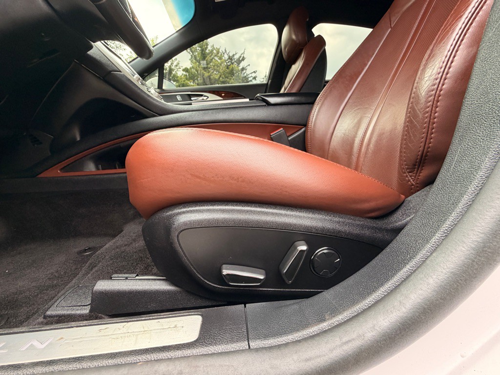 2017 Lincoln MKZ Image 13