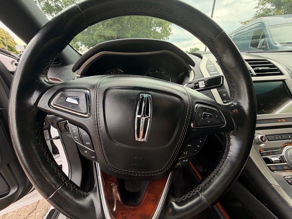 2017 Lincoln MKZ Image 21