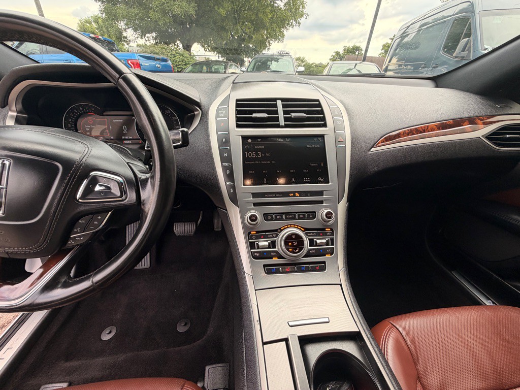 2017 Lincoln MKZ Image 26