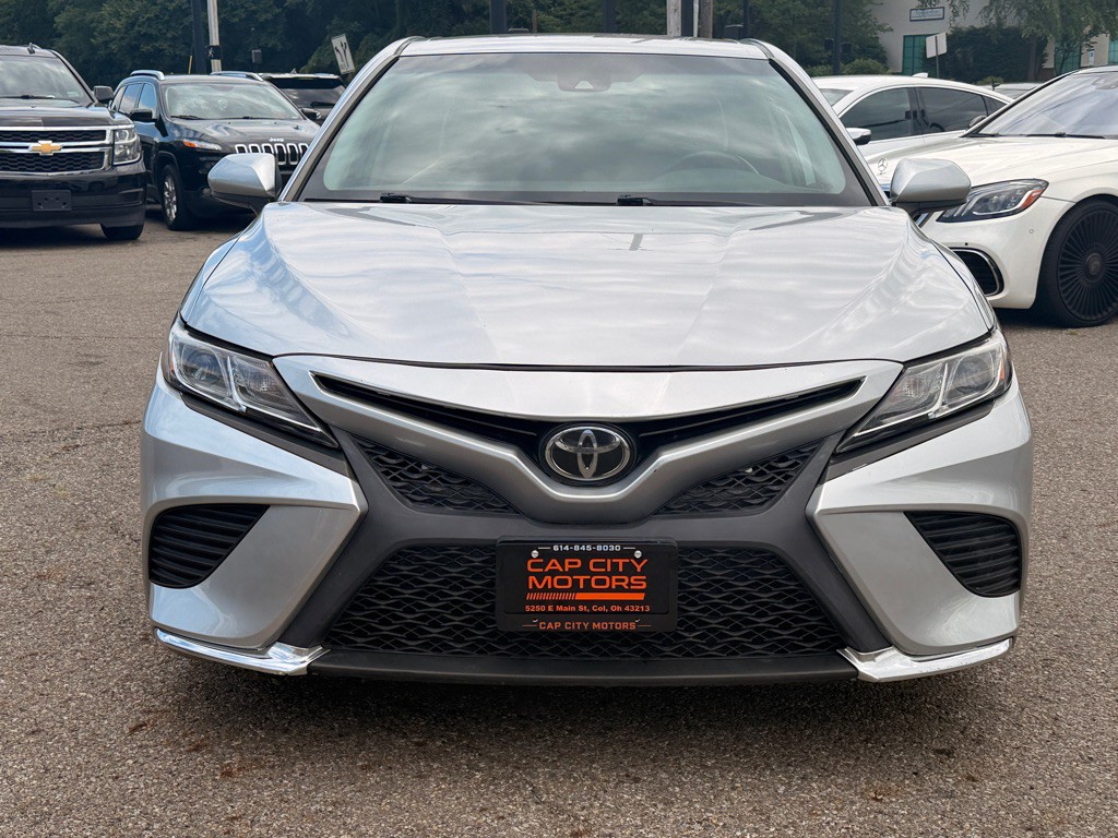 2018 Toyota Camry Image 2