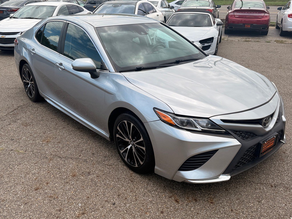 2018 Toyota Camry Image 3
