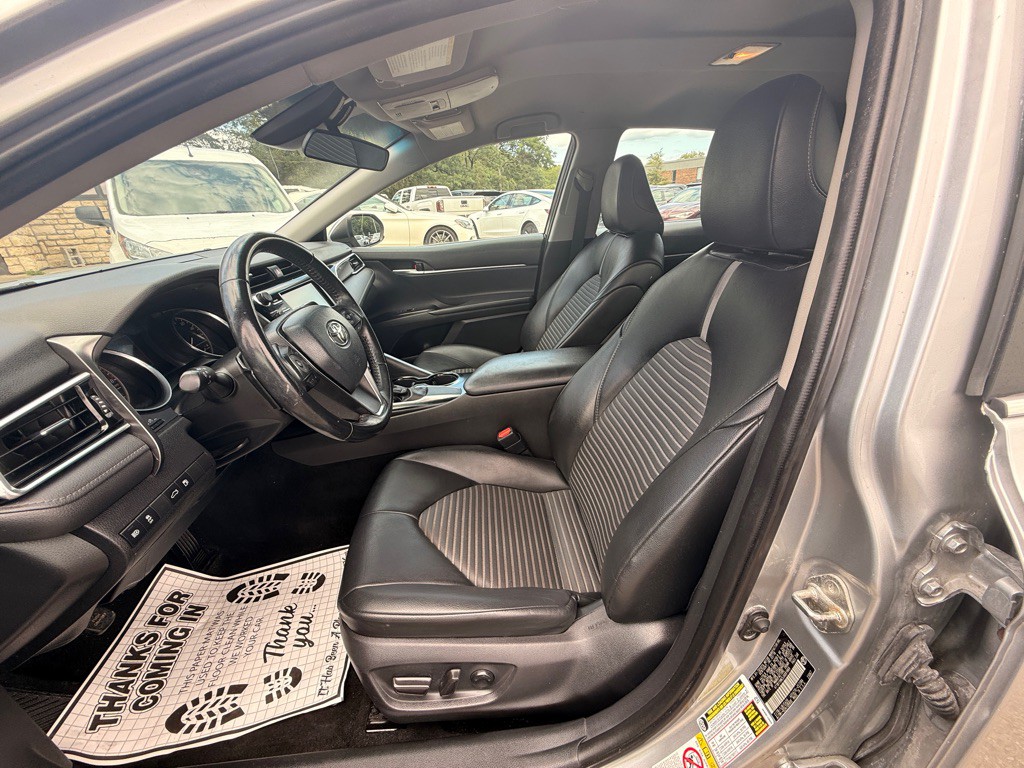 2018 Toyota Camry Image 8