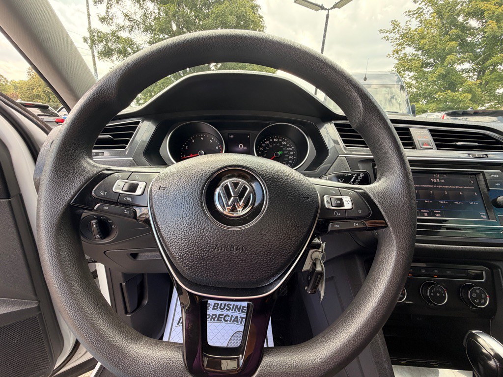 2018 Volkswagen Tiguan Image 15