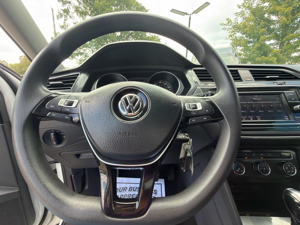 2018 Volkswagen Tiguan Image 16