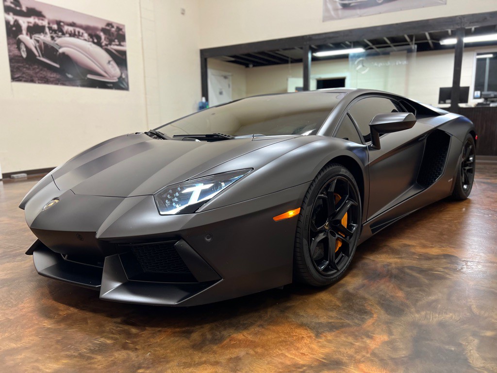 2012 Lamborghini Aventador Image 5