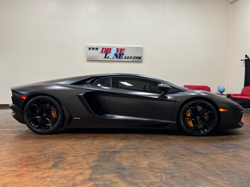 2012 Lamborghini Aventador Image 9
