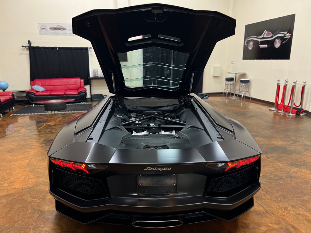 2012 Lamborghini Aventador Image 17