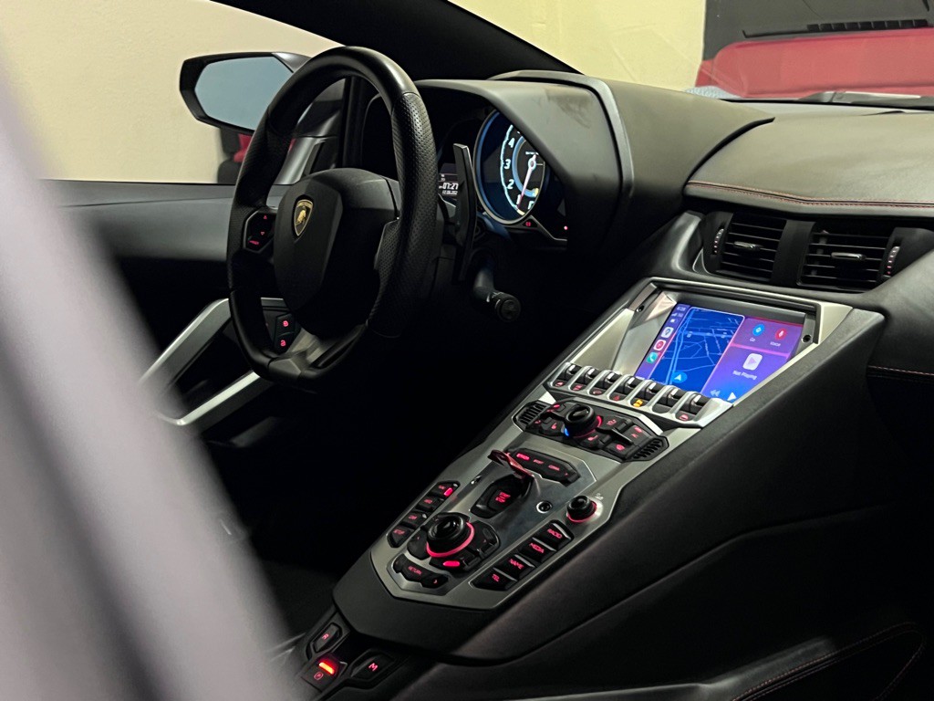 2012 Lamborghini Aventador Image 25