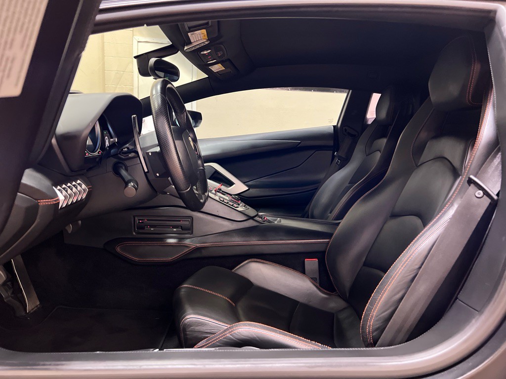 2012 Lamborghini Aventador Image 27