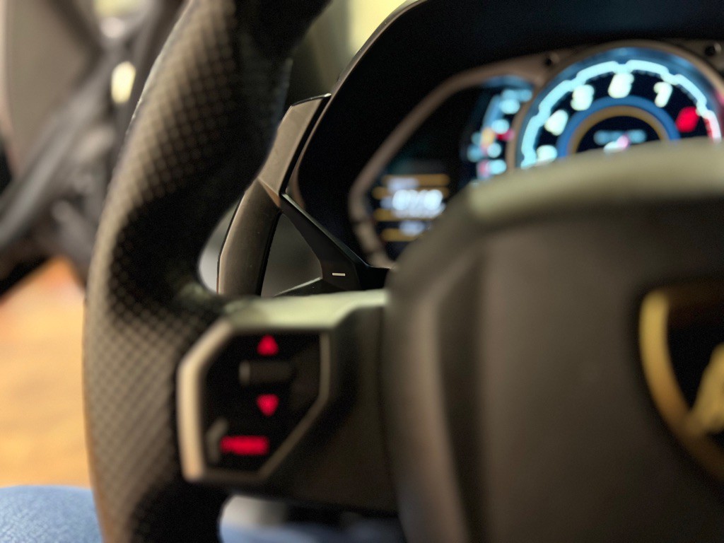 2012 Lamborghini Aventador Image 33