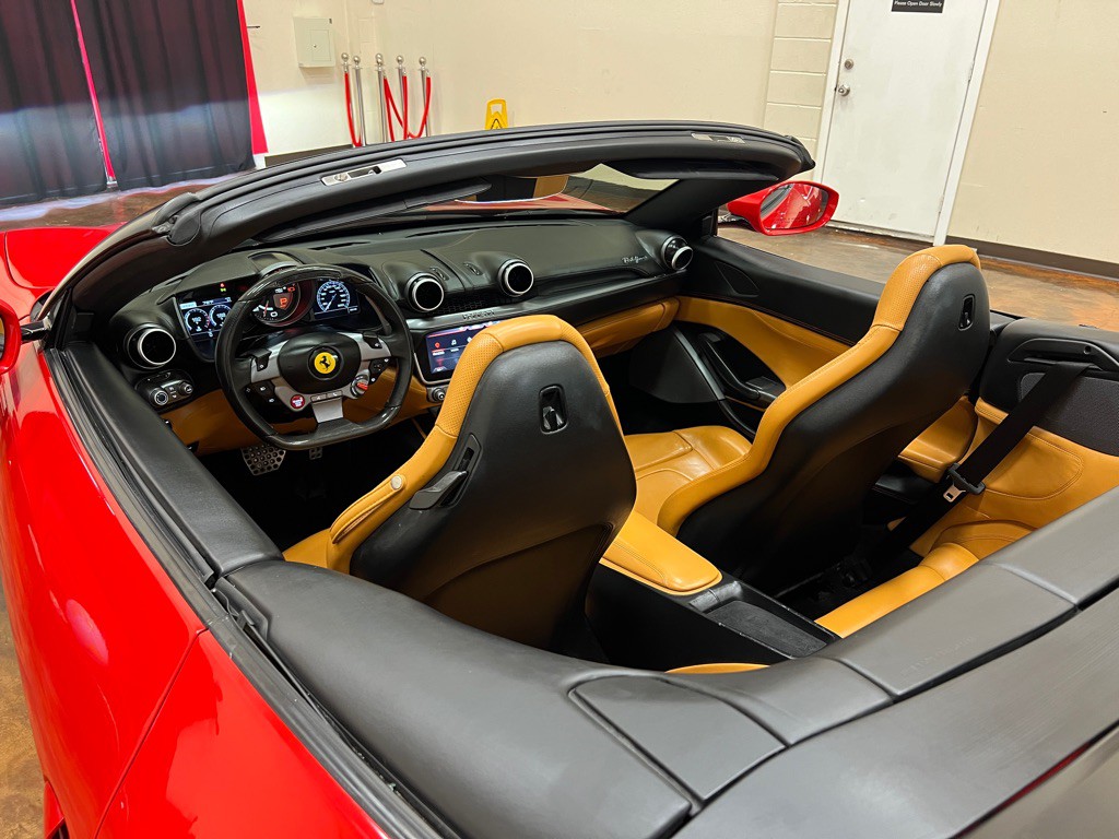 2019 Ferrari PORTOFINO Image 24