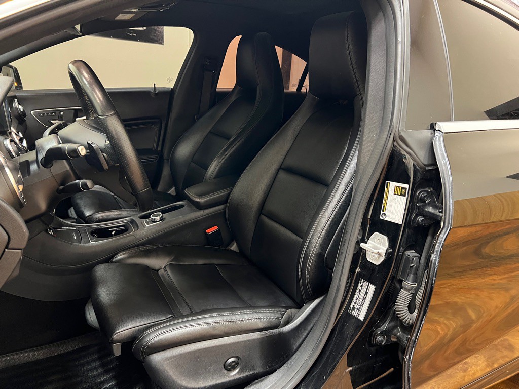 2018 Mercedes-Benz CLA-Class Image 27