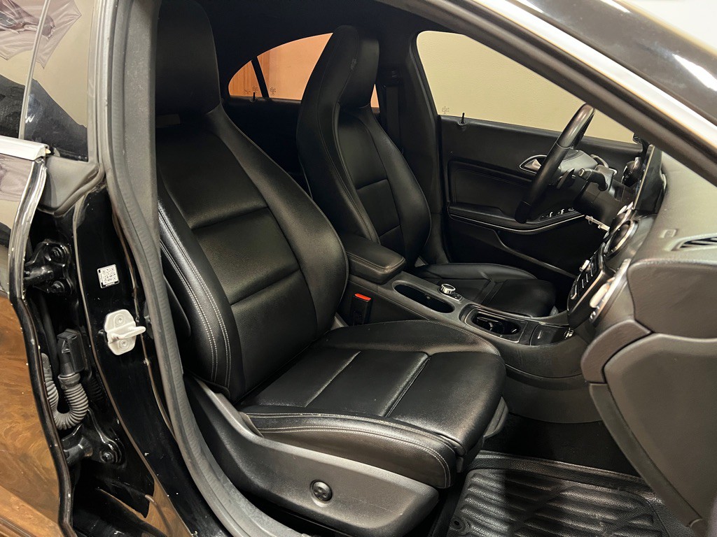 2018 Mercedes-Benz CLA-Class Image 32