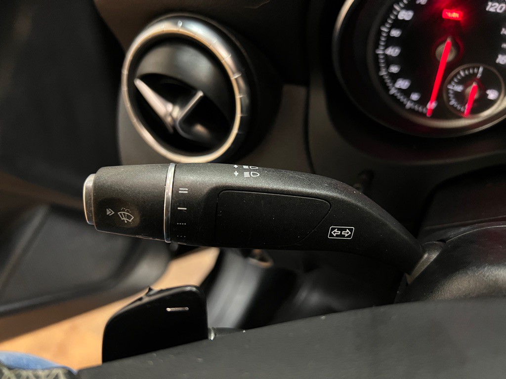 2018 Mercedes-Benz CLA-Class Image 18