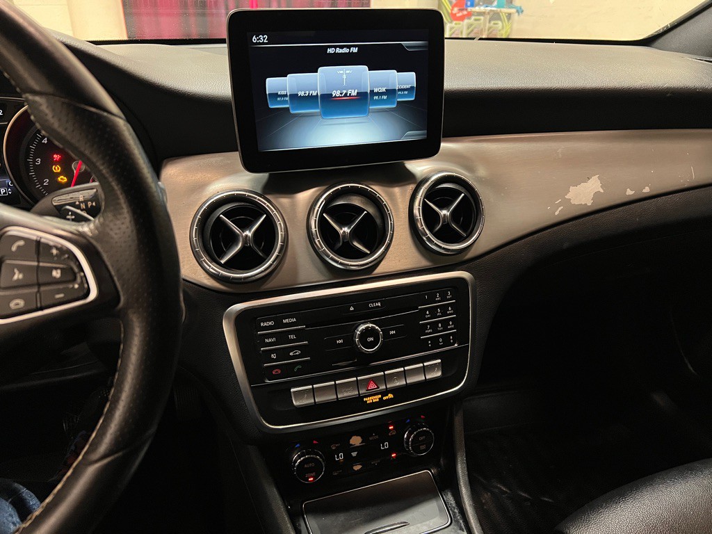 2018 Mercedes-Benz CLA-Class Image 20