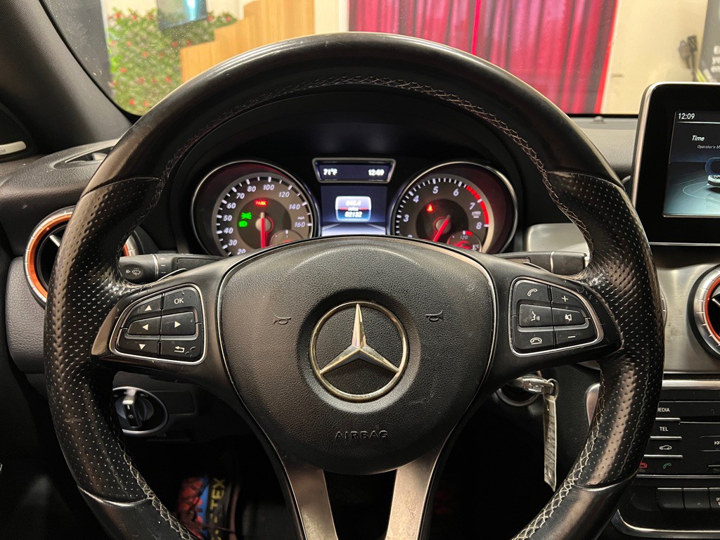 2016 Mercedes-Benz CLA-Class Image 18