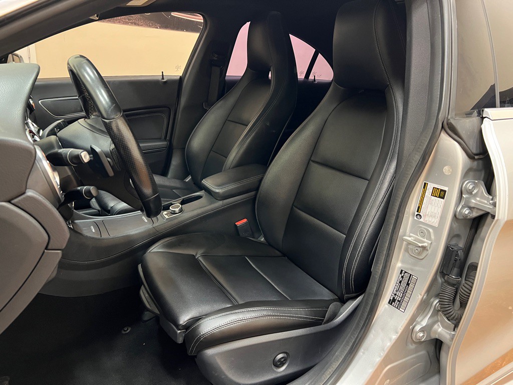 2016 Mercedes-Benz CLA-Class Image 28
