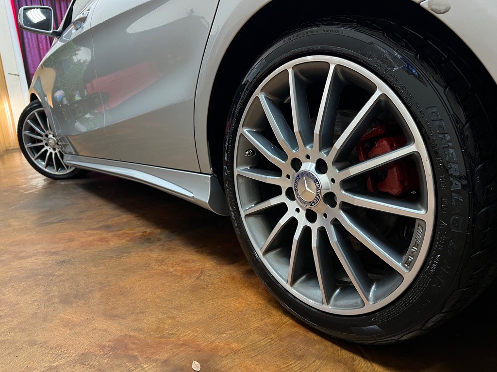 2016 Mercedes-Benz CLA-Class Image 39
