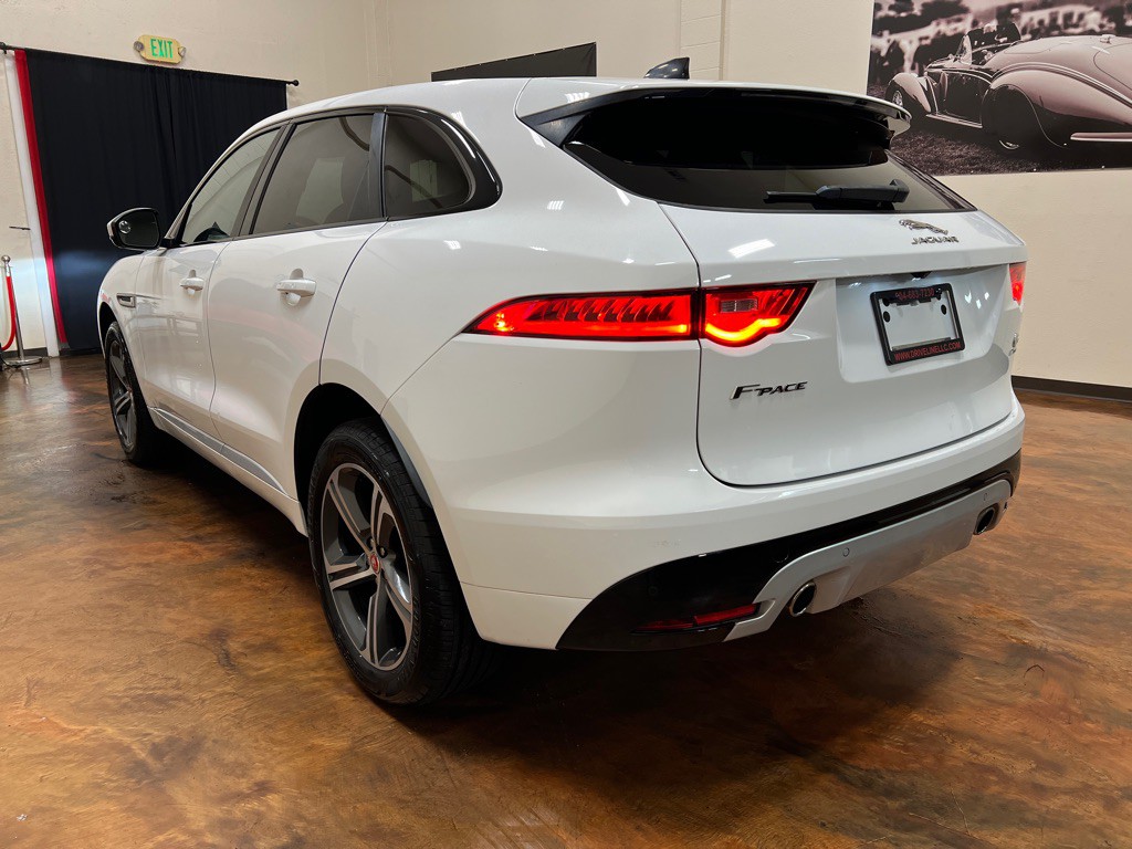 2020 Jaguar F-PACE Image 7