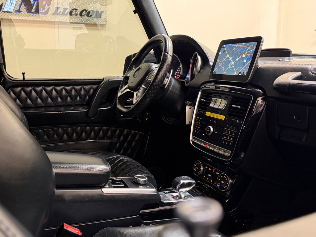 2017 Mercedes-Benz G-Class Image 27
