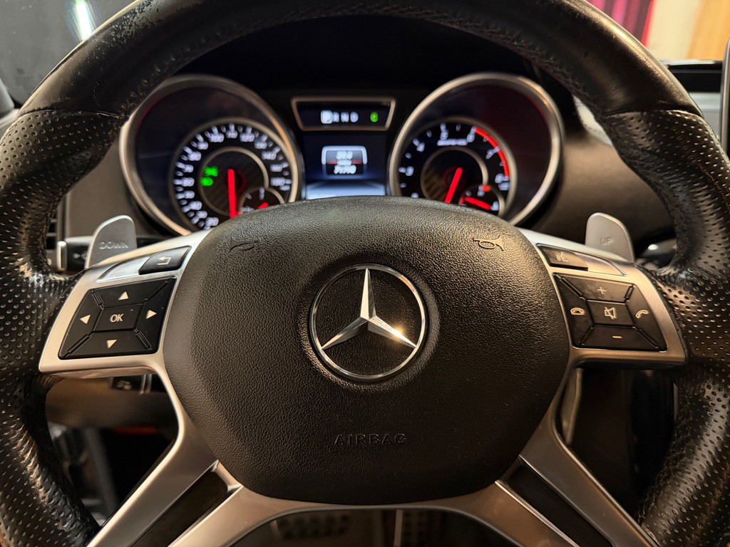 2017 Mercedes-Benz G-Class Image 32