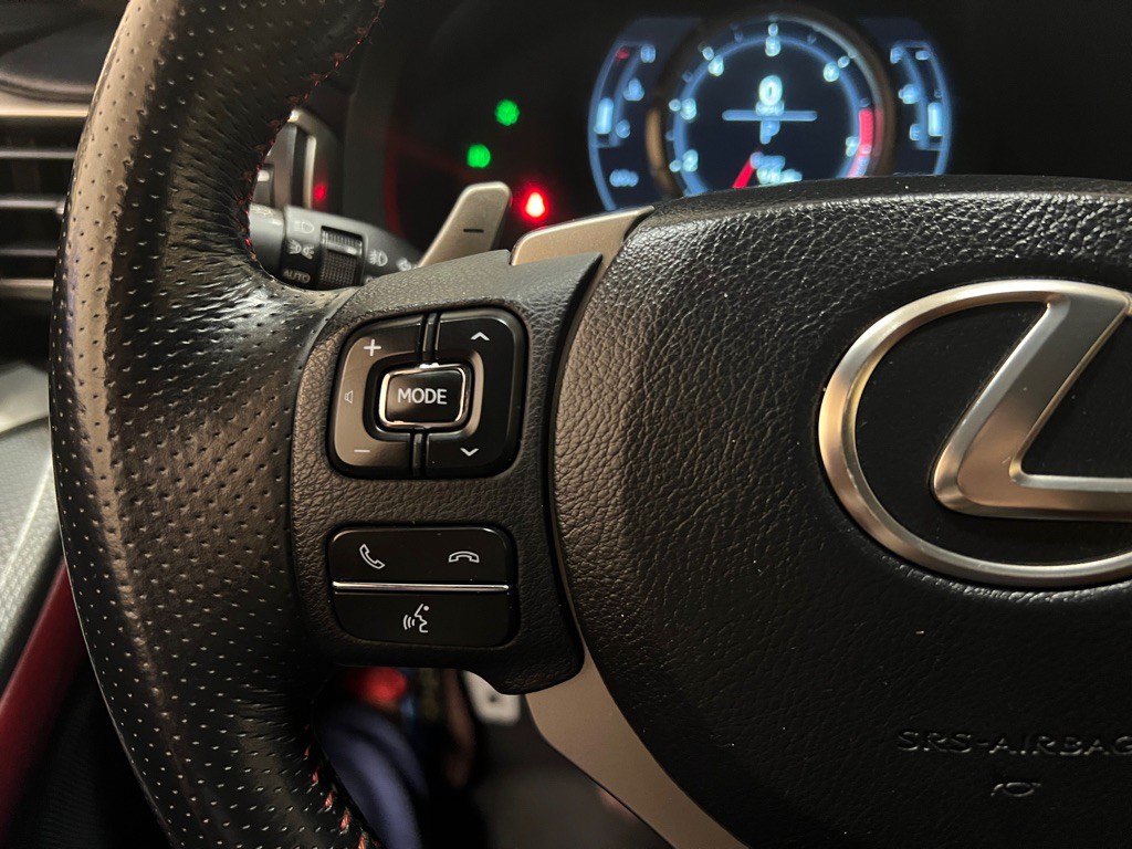 2015 Lexus RC 300 Image 21