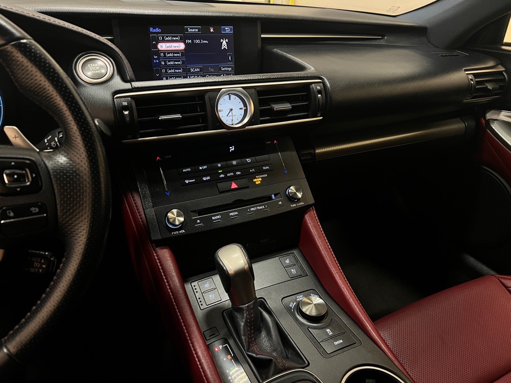 2015 Lexus RC 300 Image 26