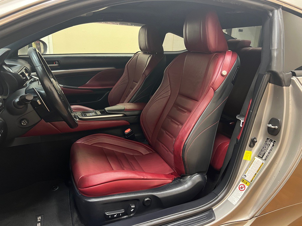 2015 Lexus RC 300 Image 32
