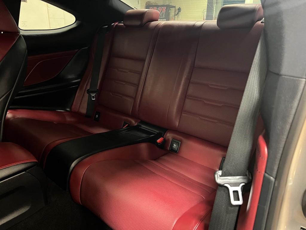 2015 Lexus RC 300 Image 33