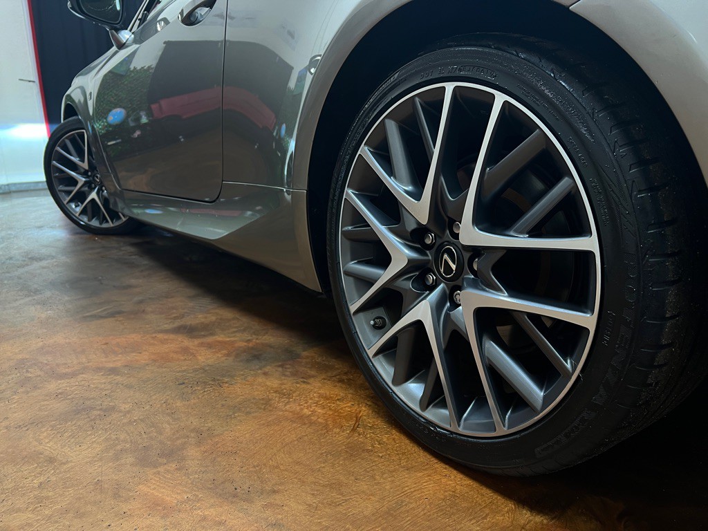 2015 Lexus RC 300 Image 39