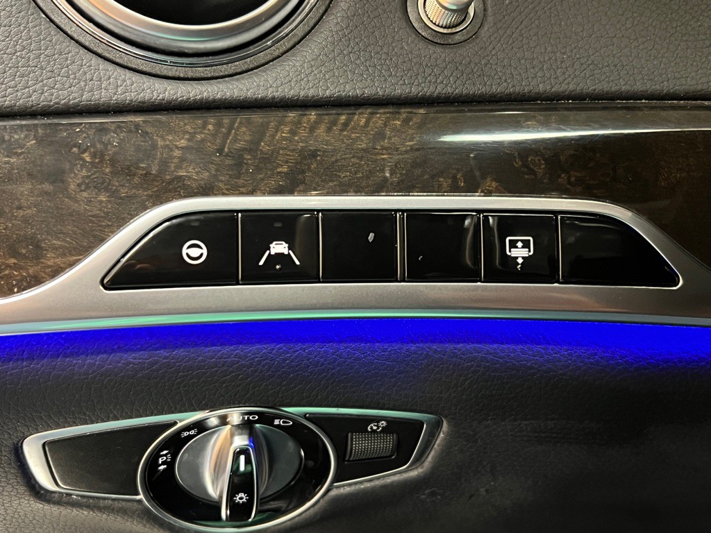 2018 Mercedes-Benz S-Class Image 23