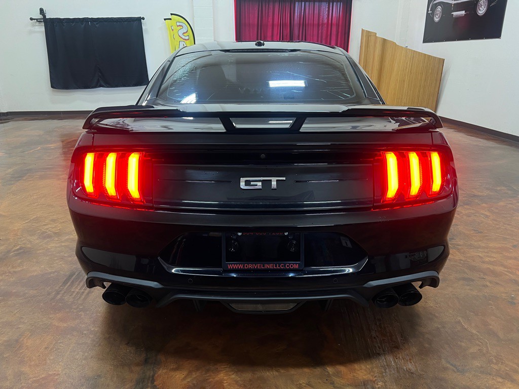 2018 Ford Mustang Image 8