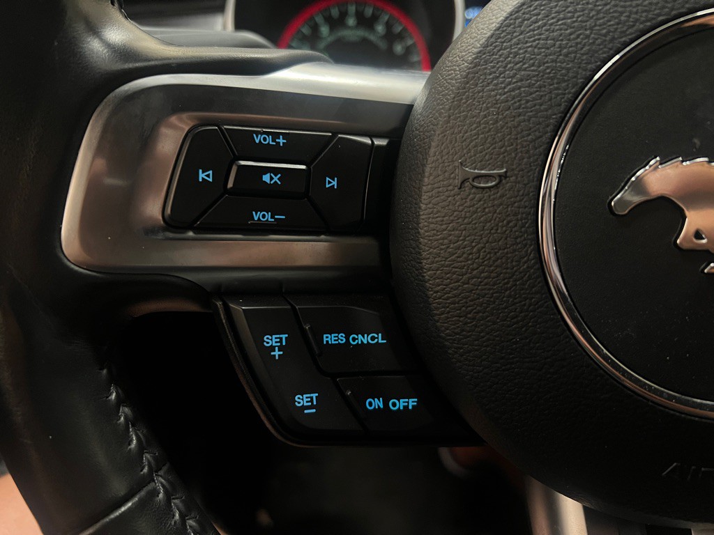 2018 Ford Mustang Image 16