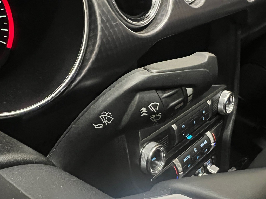 2018 Ford Mustang Image 20