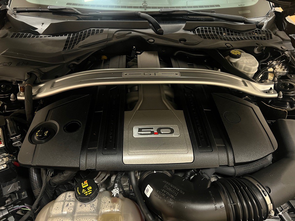 2018 Ford Mustang Image 32