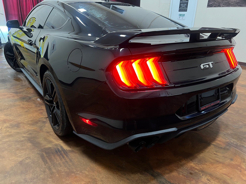 2018 Ford Mustang Image 34