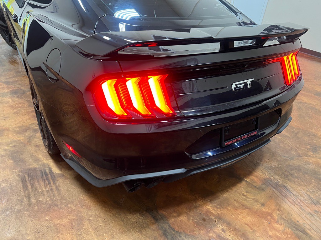 2018 Ford Mustang Image 38